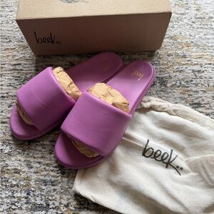 New Beek Puffbird lilac Slide Sandals leather size 9